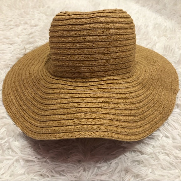 Embroidered Flamingo Pom Pom Straw Hat OS - Picture 3 of 5